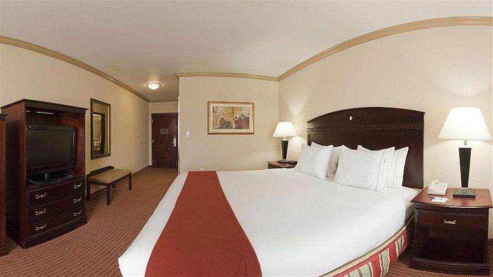 Holiday Inn Express & Suites Wharton By Ihg Ngoại thất bức ảnh