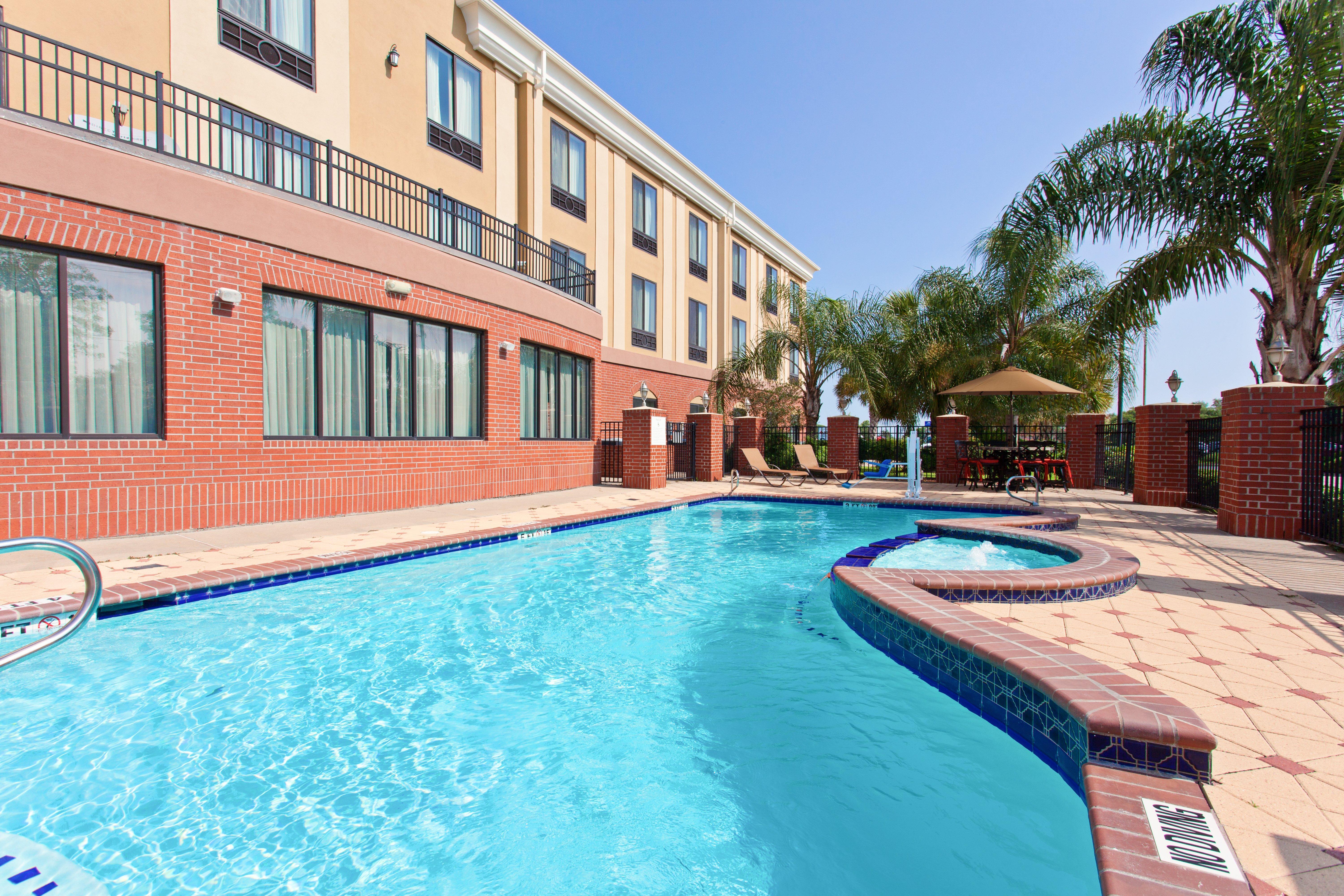 Holiday Inn Express & Suites Wharton By Ihg Ngoại thất bức ảnh