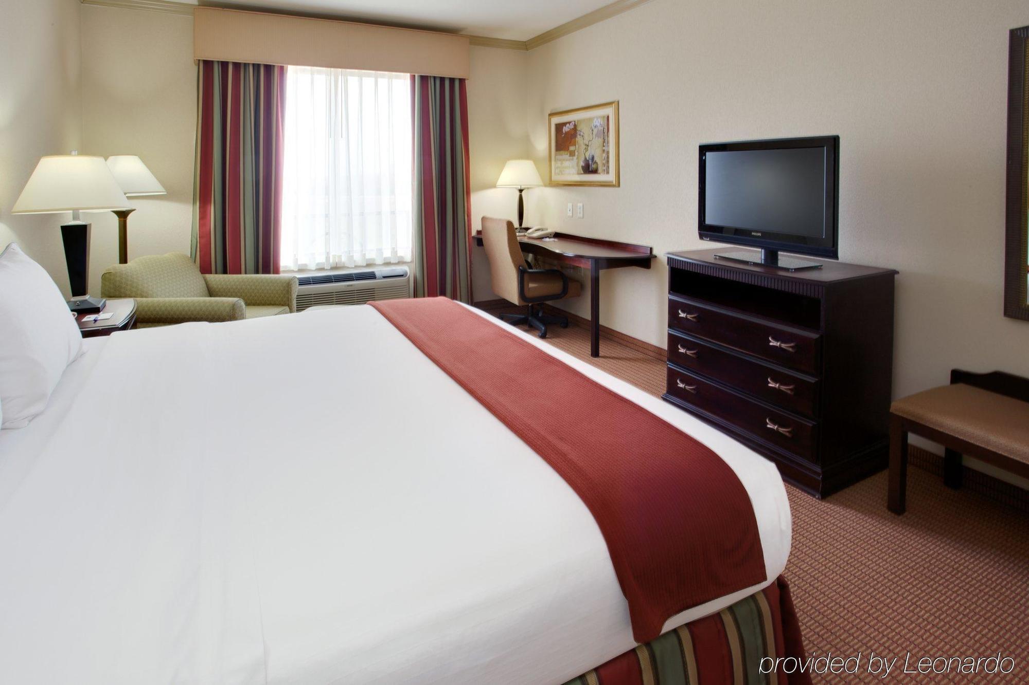 Holiday Inn Express & Suites Wharton By Ihg Phòng bức ảnh