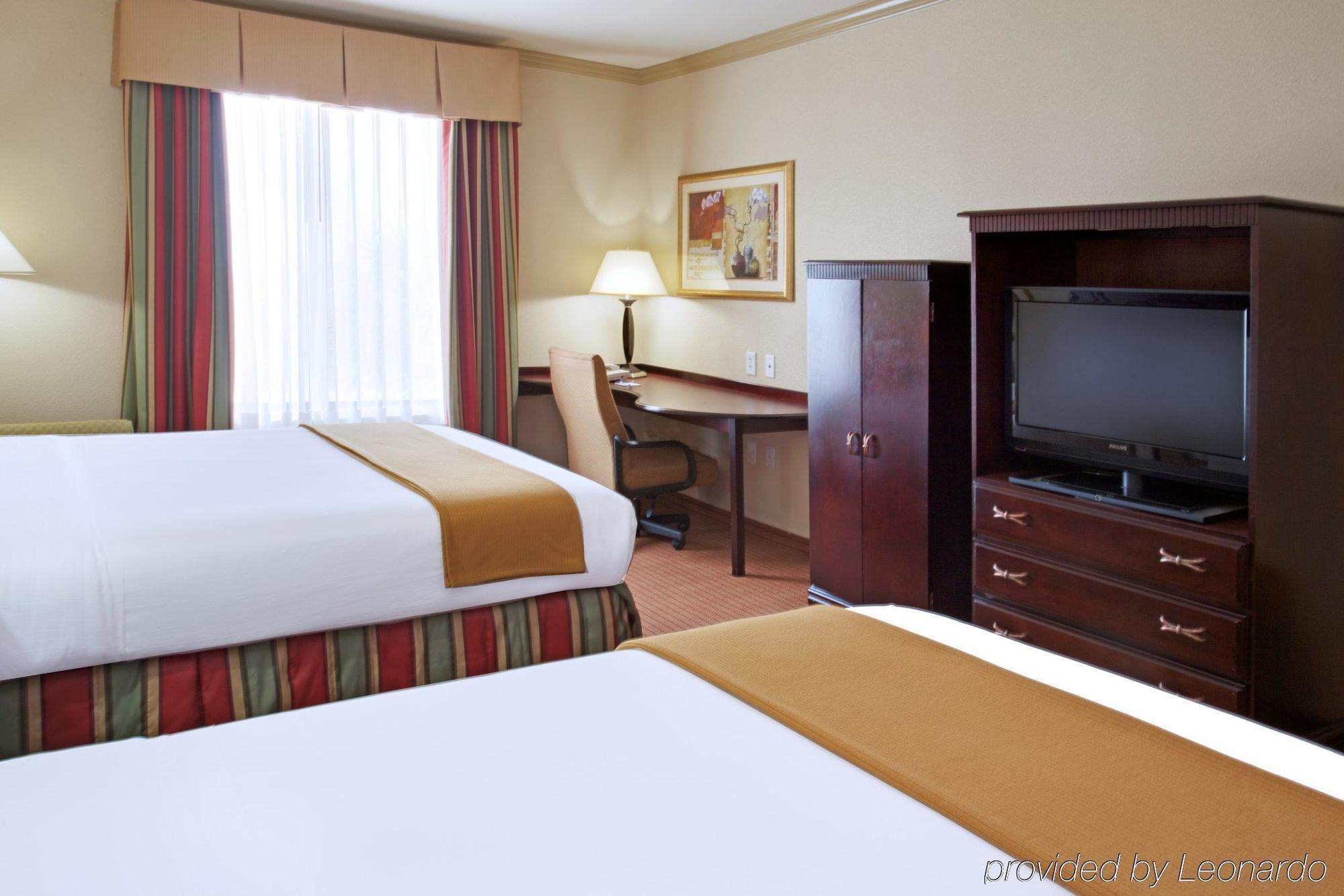 Holiday Inn Express & Suites Wharton By Ihg Phòng bức ảnh